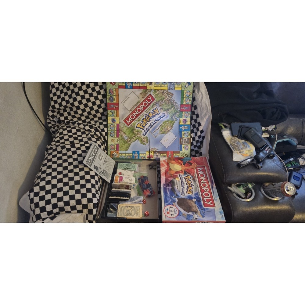 2014 Hasbro Pokemon Monopoly Kanto Edition Complete Game (COMPLETE)